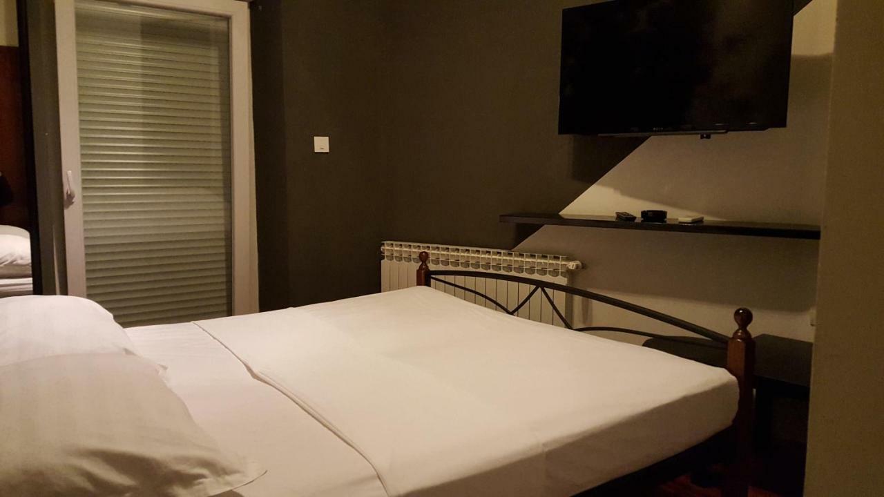Gostinjska kuća Sobe Roni